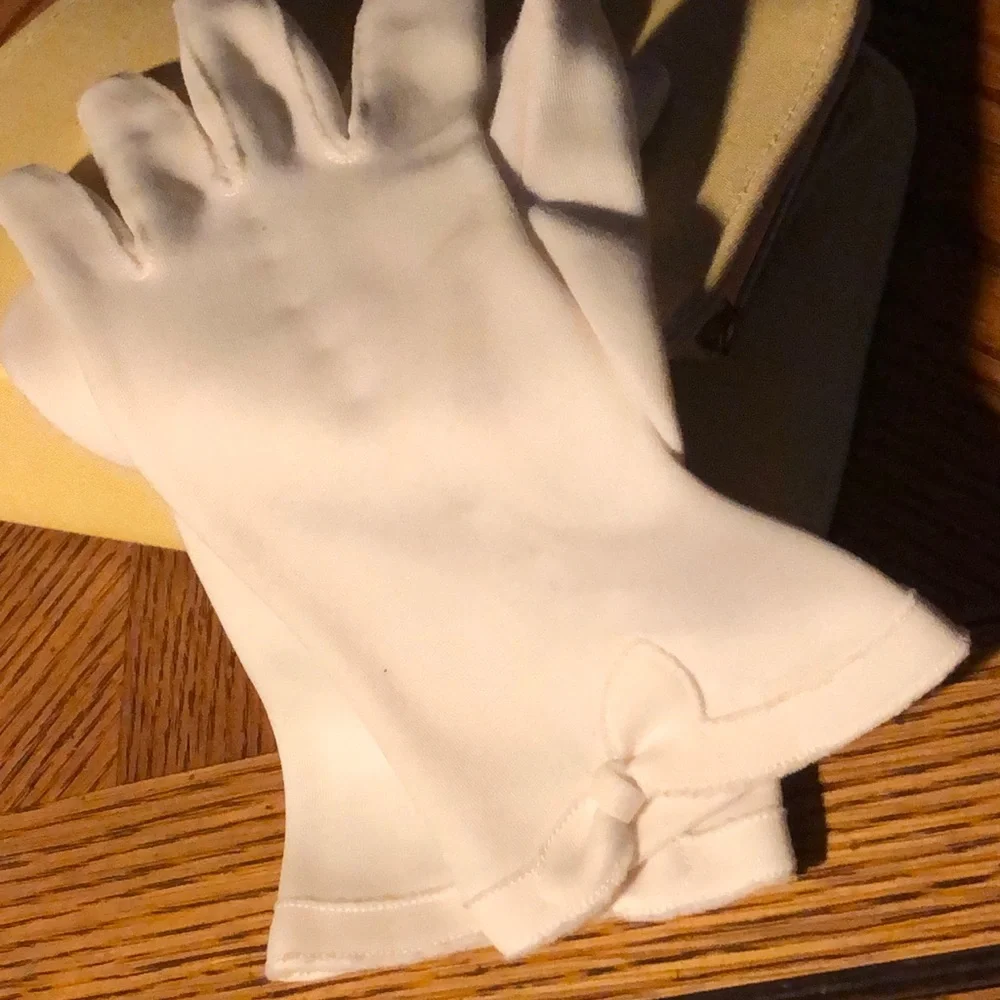 Vintage White Gloves